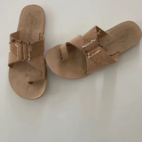 Women Free People Beige Sandal - Picture 5 of 6